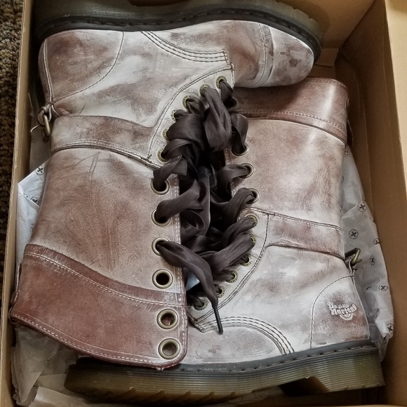 dr martens triumph 1914 size 7